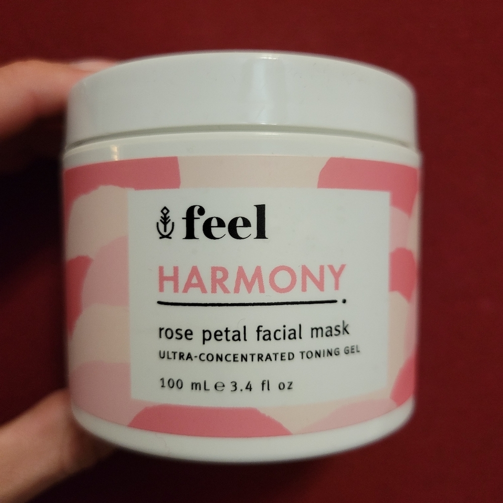 FEEL BEAUTY Harmony Rose Petal Facial Mask